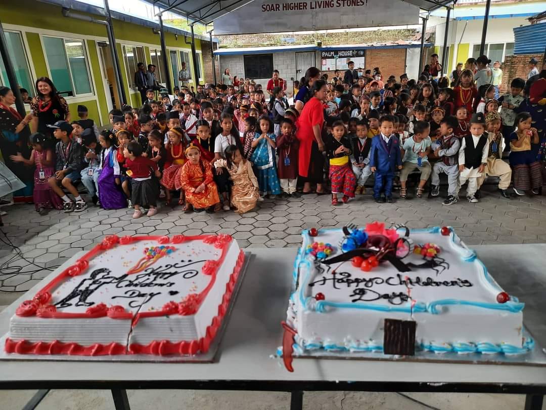 लिभिङ्ग स्टाेन एकेदेमी